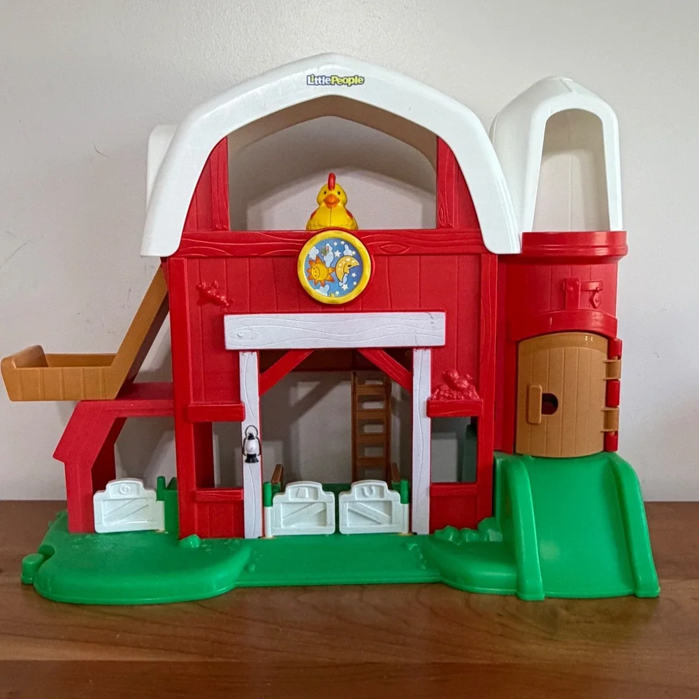2013 Fisher-Price Little People Animal Fun Sounds Farm Playset Red Barn Y3677